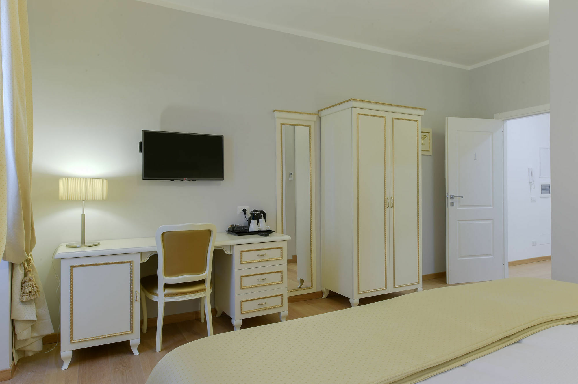로마 그라비나 스위트 프라티나 B&B 외부 사진
